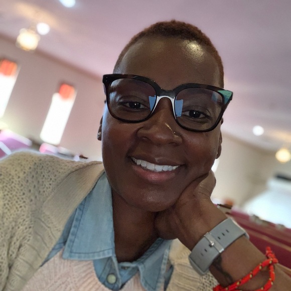 Meet your Posher, Misty - Picture 1 of 1